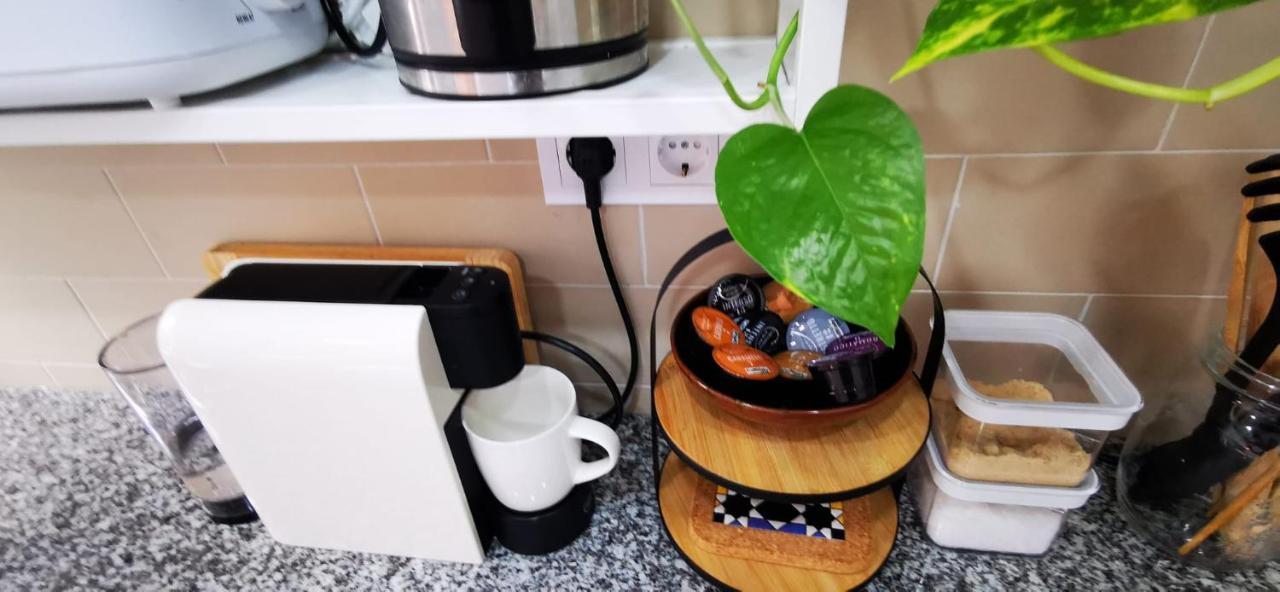 Quarto Duplo Com Kitchenette, Wc E Patio Privativo Leilighet Corroios Eksteriør bilde